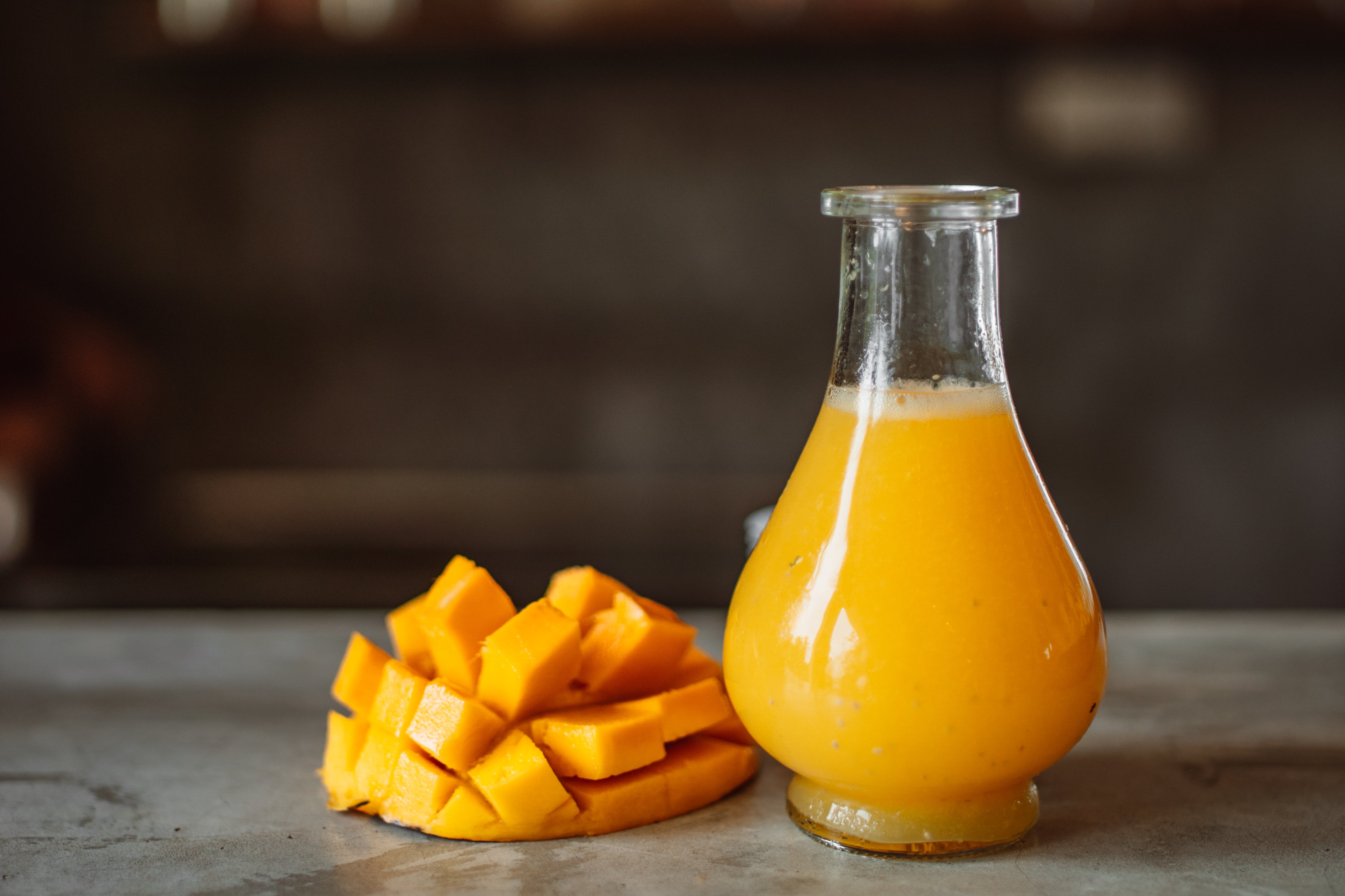 How to Make Fresh Mango Juice